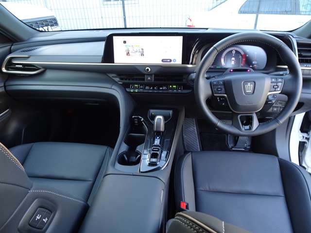 トヨタ クラウン　スポーツ　ハイブリッド ２．５ Ｚ Ｅ－ＦＯＵＲ ４ＷＤ R5年 (東海) 99