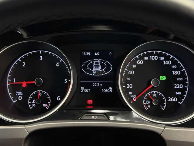フォルクスワーゲン ゴルフトゥーラン ＴＤＩ コンフォートライン ディーゼルターボ R1年 (東海) 99