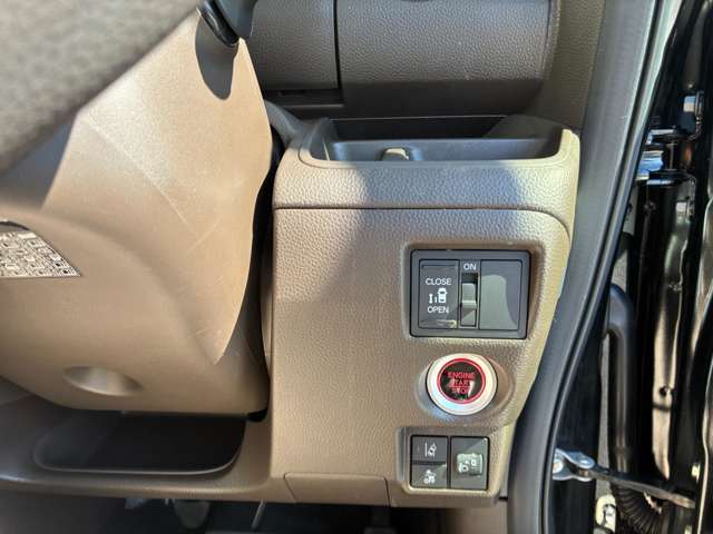 ホンダ Ｎ　ＢＯＸ ６６０ Ｌ R4年 (関東) 99