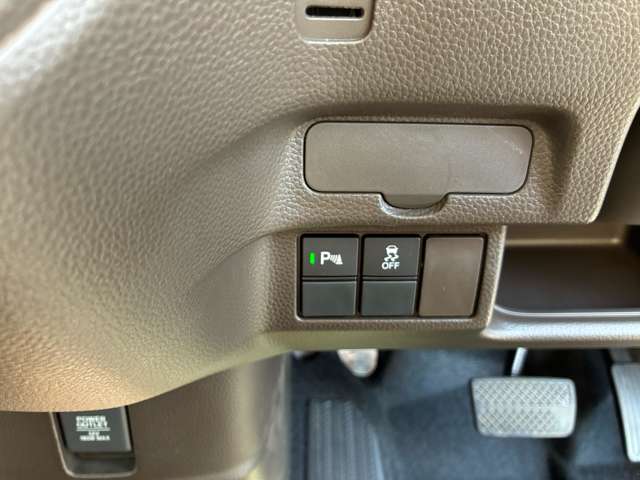 ホンダ Ｎ　ＢＯＸ ６６０ Ｌ R4年 (関東) 99