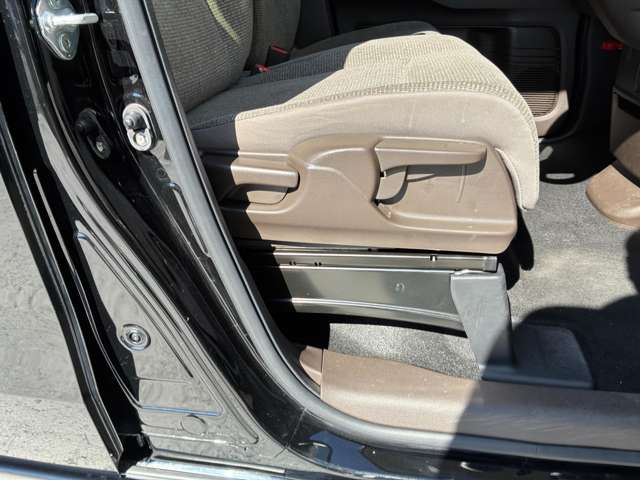 ホンダ Ｎ　ＢＯＸ ６６０ Ｌ R4年 (関東) 99