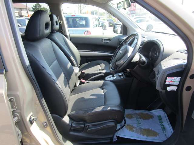 日産 エクストレイル ２．０ ２０Ｘ ４ＷＤ H19年 (関東) 99
