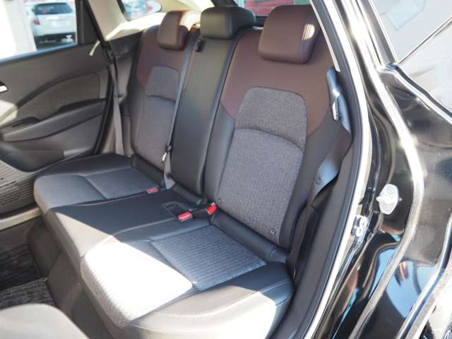 日産 ノートオーラ １．２ Ｇ ＦＯＵＲ ４ＷＤ R4年 (甲信越・北陸) 99