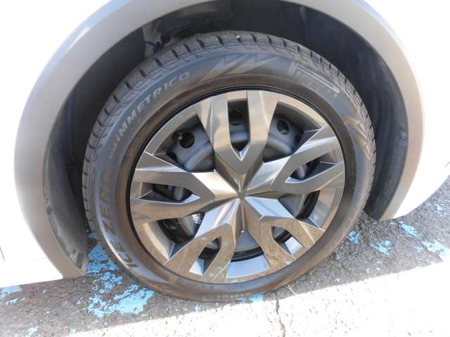 トヨタ プリウス １．８ Ｘ Ｅ－ＦＯＵＲ ４ＷＤ R5年 (東北) 99