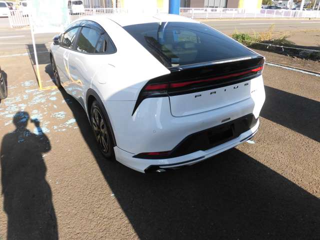 トヨタ プリウス １．８ Ｘ Ｅ－ＦＯＵＲ ４ＷＤ R5年 (東北) 99