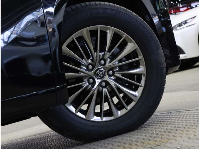 トヨタ アルファード　ハイブリッド ハイブリッド ２．５ エグゼクティブ ラウンジ Ｅ－ＦＯＵＲ ４ＷＤ R1年 (関東) 99
