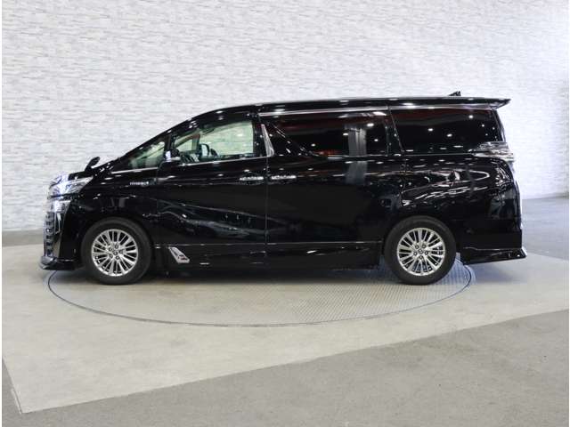 トヨタ ヴェルファイア　ハイブリッド ハイブリッド ２．５ ＺＲ Ｅ－ＦＯＵＲ ４ＷＤ H30年 (関東) 99