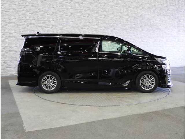 トヨタ ヴェルファイア　ハイブリッド ハイブリッド ２．５ ＺＲ Ｅ－ＦＯＵＲ ４ＷＤ H30年 (関東) 99
