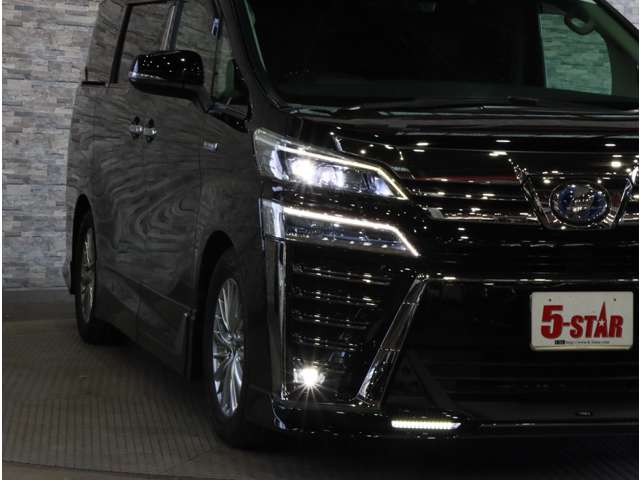 トヨタ ヴェルファイア　ハイブリッド ハイブリッド ２．５ ＺＲ Ｅ－ＦＯＵＲ ４ＷＤ H30年 (関東) 99