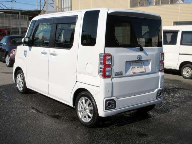 トヨタ ピクシス　メガ ６６０ Ｌ ＳＡＩＩＩ R4年 (関東) 99