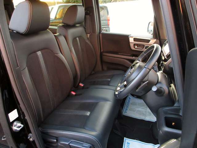 ホンダ Ｎ　ＢＯＸ カスタム ６６０ Ｌ ターボ スタイルプラス ブラック R4年 (関東) 99