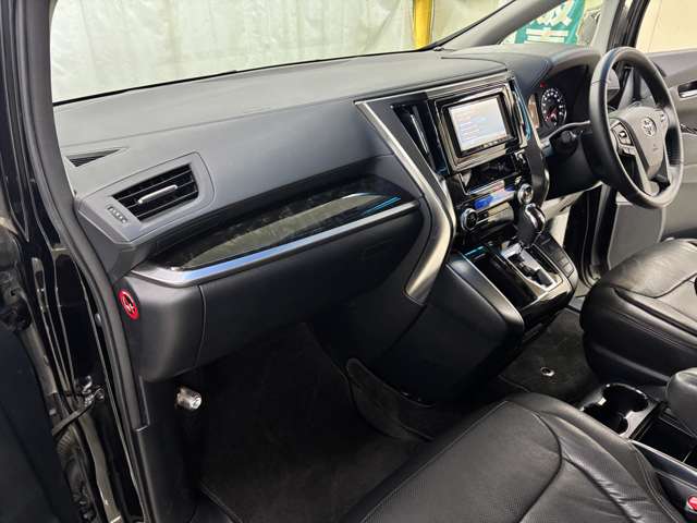 トヨタ ヴェルファイア ２．５ Ｚ Ａエディション H27年 (近畿) 99
