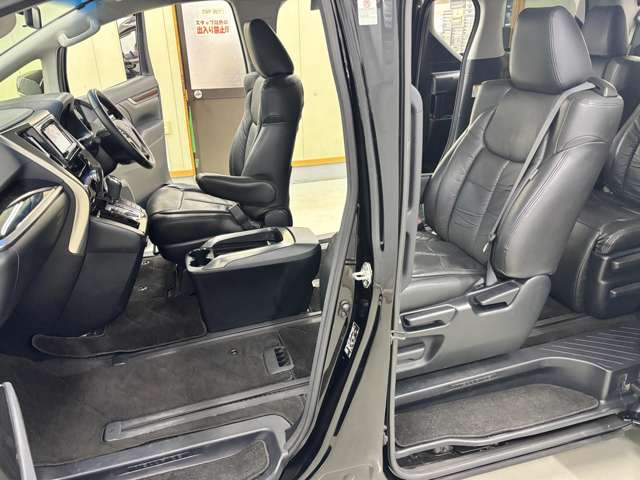 トヨタ ヴェルファイア ２．５ Ｚ Ａエディション H27年 (近畿) 99