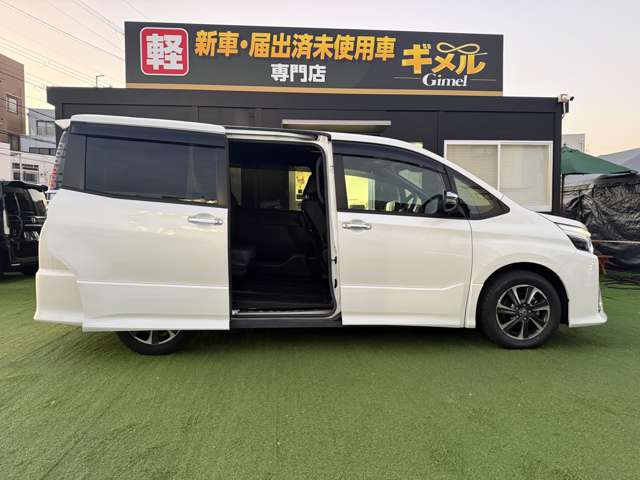 トヨタ ヴォクシー ２．０ ＺＳ 煌ＩＩＩ R3年 (近畿) 99