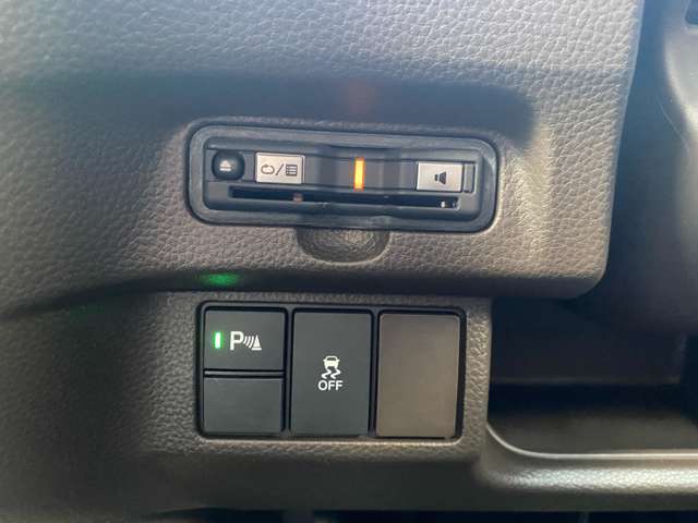 ホンダ Ｎ　ＢＯＸ ６６０ Ｌ ターボ R5年 (中国) 99