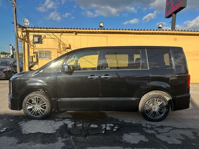 三菱 デリカ　Ｄ：５ アーバンギア ２．２ Ｇ ディーゼルターボ ４ＷＤ R1年 (関東) 99
