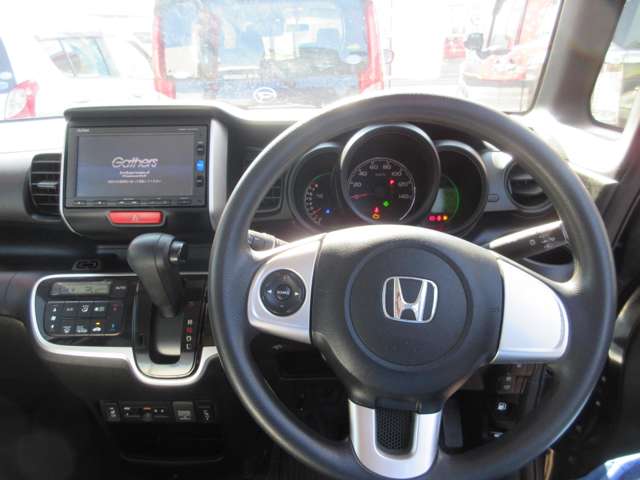 ホンダ Ｎ　ＢＯＸ ６６０ カスタムＧ ＳＳパッケージ ４ＷＤ H29年 () 99