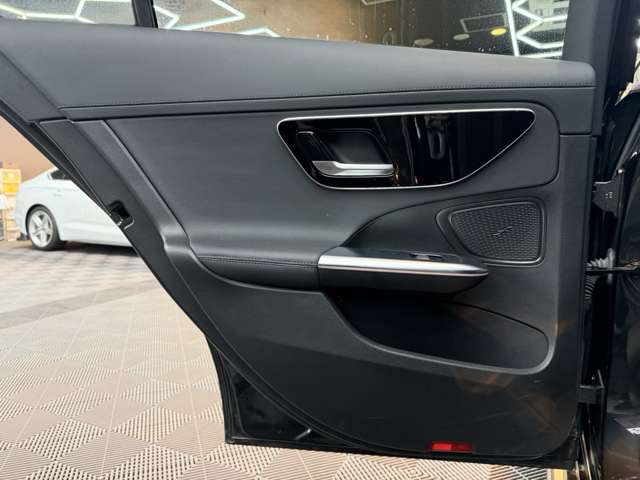 メルセデスベンツ Ｃクラスワゴン Ｃ２２０Ｄ アバンギャルド ＡＭＧラインパッケージ（ＩＳＧ搭載モデル）ディーゼルターボ ＭＰ２０２３０１ R5年 (関東) 99