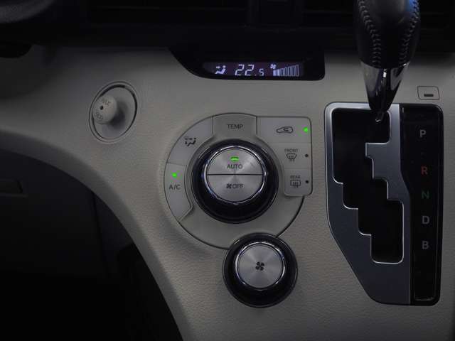 トヨタ シエンタ　ハイブリッド ハイブリッド １．５ Ｇ H28年 (東北) 99