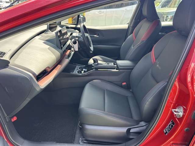 トヨタ プリウスＰＨＶ ２．０ プラグインハイブリッド Ｚ R6年 (東海) 99