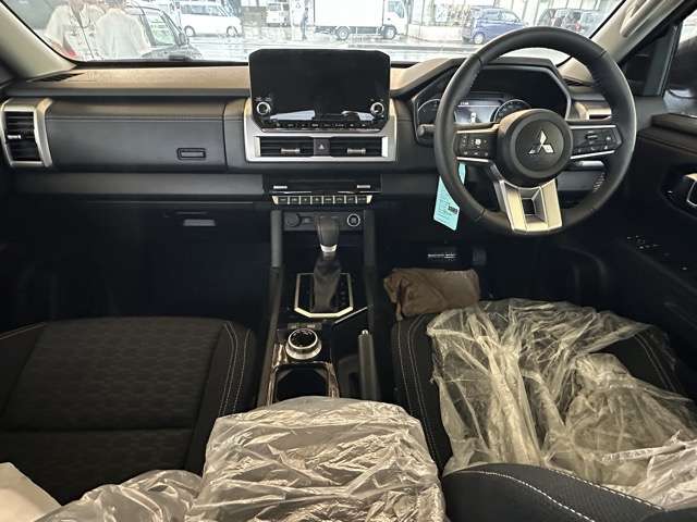 三菱 トライトン ２．４ ＧＬＳ ディーゼルターボ ４ＷＤ R7年 (東海) 99