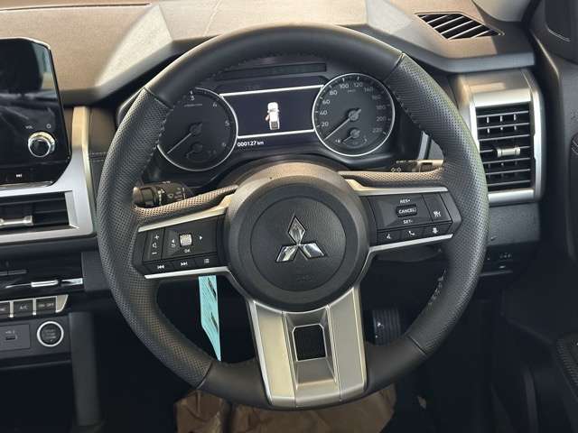 三菱 トライトン ２．４ ＧＬＳ ディーゼルターボ ４ＷＤ R7年 (東海) 99