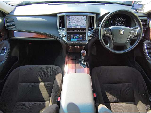 トヨタ クラウン　ハイブリッド ハイブリッド ２．５ ロイヤルサルーン ＦＯＵＲ ４ＷＤ H26年 (甲信越・北陸) 99