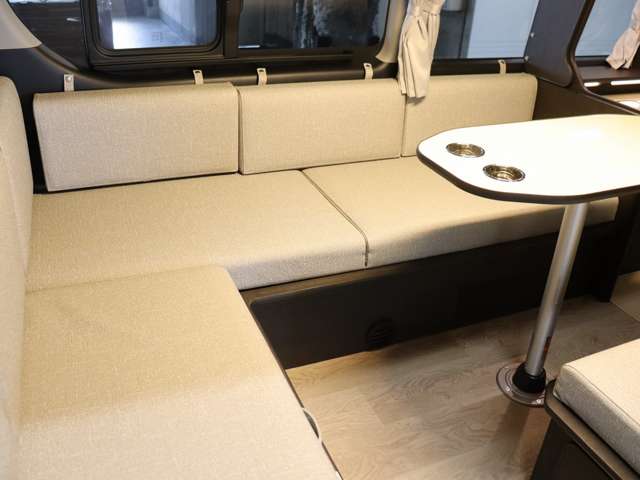トヨタ ハイエースバン キャンピング R3年 (北海道) 99