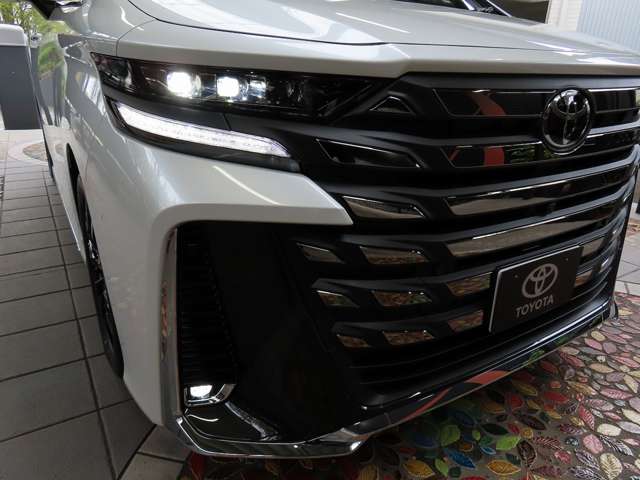 トヨタ ヴェルファイア　ハイブリッド ハイブリッド ２．５ エグゼクティブ ラウンジ Ｅ－ＦＯＵＲ ４ＷＤ R7年 (関東) 99