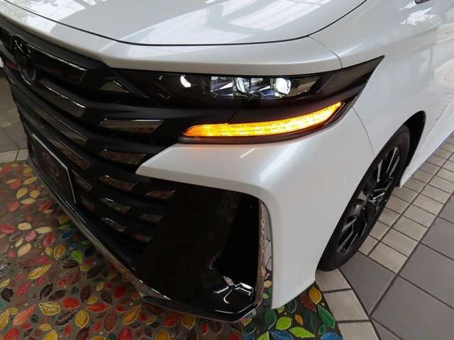 トヨタ ヴェルファイア　ハイブリッド ハイブリッド ２．５ エグゼクティブ ラウンジ Ｅ－ＦＯＵＲ ４ＷＤ R7年 (関東) 99