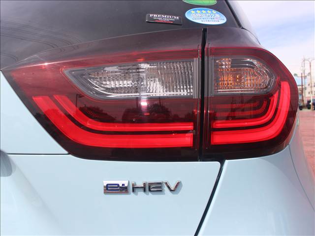 ホンダ フィット　ハイブリッド １．５ Ｅ：ＨＥＶ クロスター R3年 (関東) 99