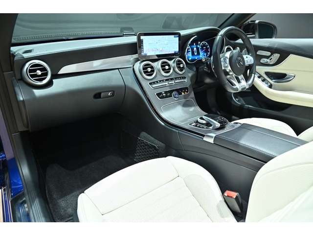 ＡＭＧ Ｃクラスカブリオレ Ｃ４３ ４マチック ４ＷＤ R1年 (関東) 99