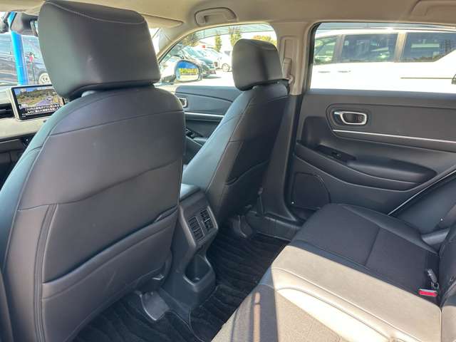 ホンダ ヴェゼル １．５ Ｅ：ＨＥＶ Ｚ ４ＷＤ R3年 (関東) 99
