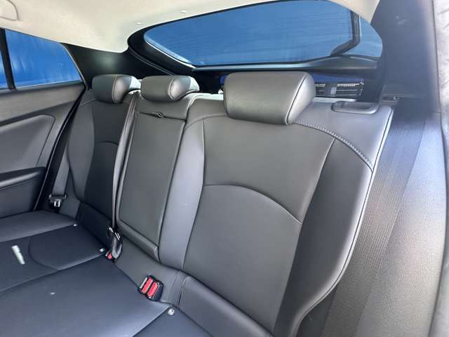 トヨタ プリウス １．８ Ｓ ツーリングセレクション R1年 (関東) 99