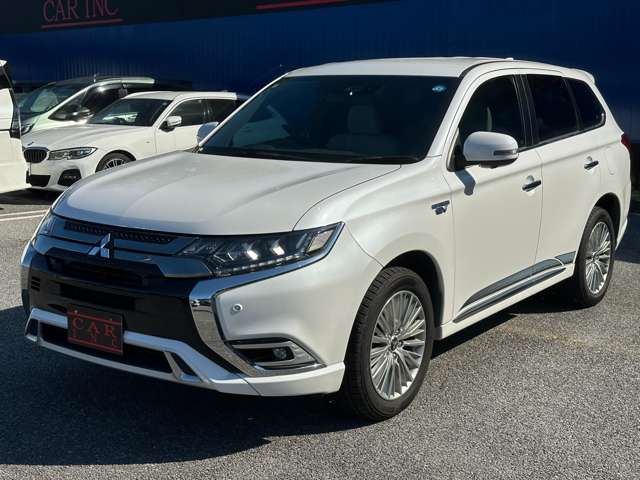 三菱 アウトランダーＰＨＥＶ ２．４ Ｇ ４ＷＤ H30年 (関東) 99