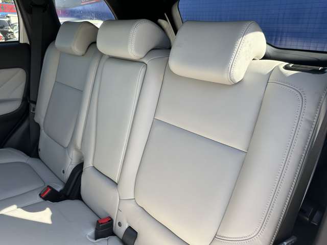 三菱 アウトランダーＰＨＥＶ ２．４ Ｇ ４ＷＤ H30年 (関東) 99