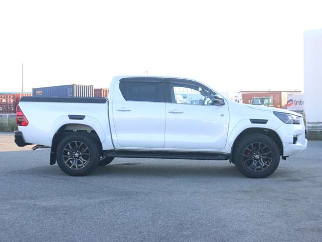 トヨタ ハイラックス ２．４ Ｚ ＧＲスポーツ ディーゼルターボ ４ＷＤ R6年 (近畿) 99