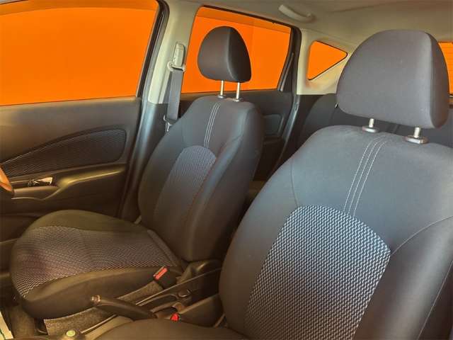 日産 ノート １．２ Ｘ ＤＩＧ－Ｓ H25年 (近畿) 99