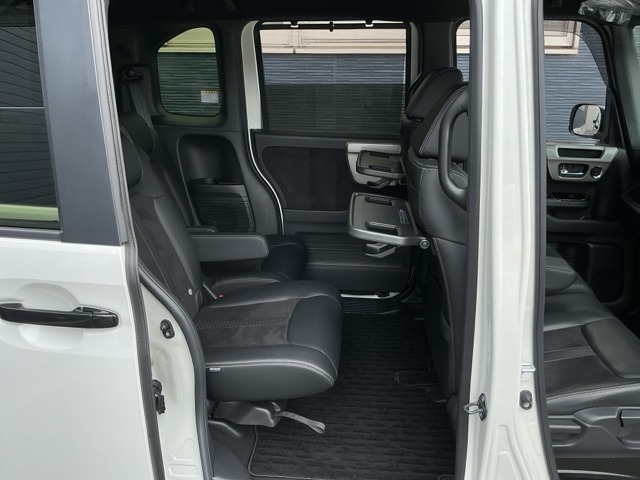 ホンダ Ｎ　ＢＯＸ カスタム ６６０ Ｌ ターボ スタイルプラス ブラック R4年 (近畿) 99