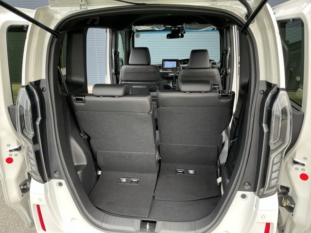 ホンダ Ｎ　ＢＯＸ カスタム ６６０ Ｌ ターボ スタイルプラス ブラック R4年 (近畿) 99