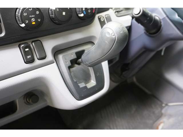 三菱フソウ キャンター １．４５Ｔ H27年 (近畿) 99