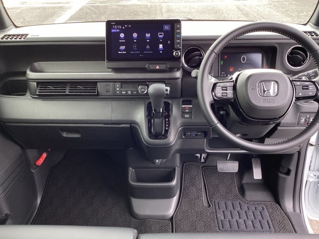 ホンダ Ｎ　ＢＯＸ カスタム ６６０ ターボ コーディネートスタイル ２トーン R8年 (近畿) 99