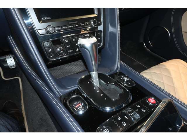 ベントレー コンチネンタルＧＴコンバーチブル Ｖ８ Ｓ ４ＷＤ H30年 (関東) 99
