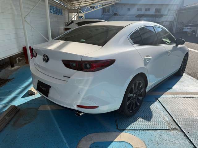 マツダ ＭＡＺＤＡ３　セダン ２．０ ２０Ｓ ブラック セレクション R7年 (関東) 99