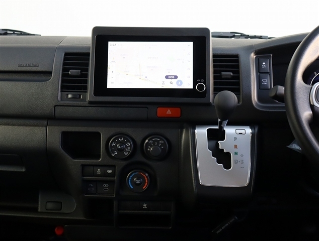 トヨタ ハイエースバン ２．８ ＤＸ ロング ハイルーフ ＧＬパッケージ ディーゼルターボ ４ＷＤ R8年 () 99