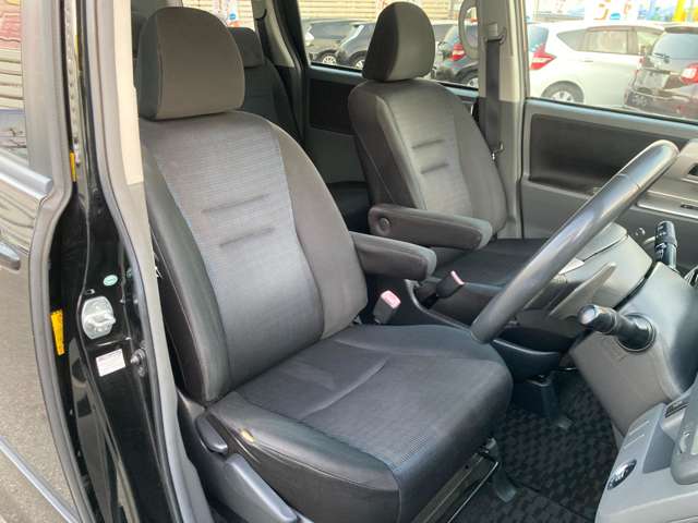 トヨタ ヴォクシー ２．０ ＺＳ H21年 (東海) 99