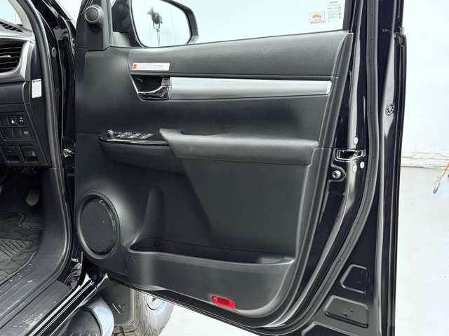 トヨタ ハイラックス ２．４ Ｚ ディーゼルターボ ４ＷＤ R2年 (関東) 99