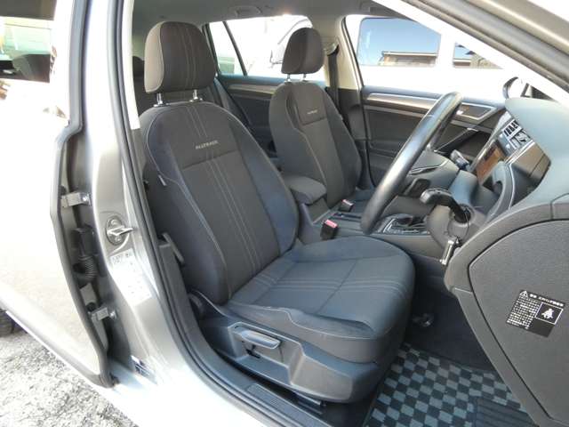 フォルクスワーゲン ゴルフ　オールトラック ＴＳＩ ４モーション ４ＷＤ H29年 () 99