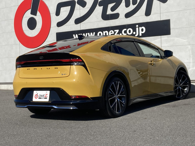 トヨタ プリウス ２．０ Ｚ R5年 (四国) 99