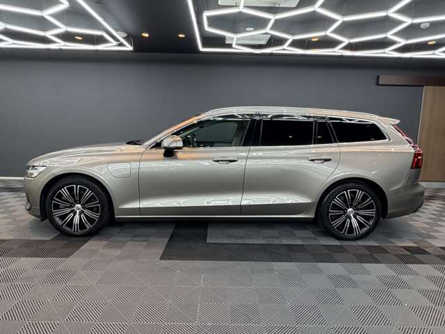 ボルボ Ｖ６０ Ｔ６ ツインエンジン ＡＷＤ インスクリプション ４ＷＤ R1年 (関東) 99